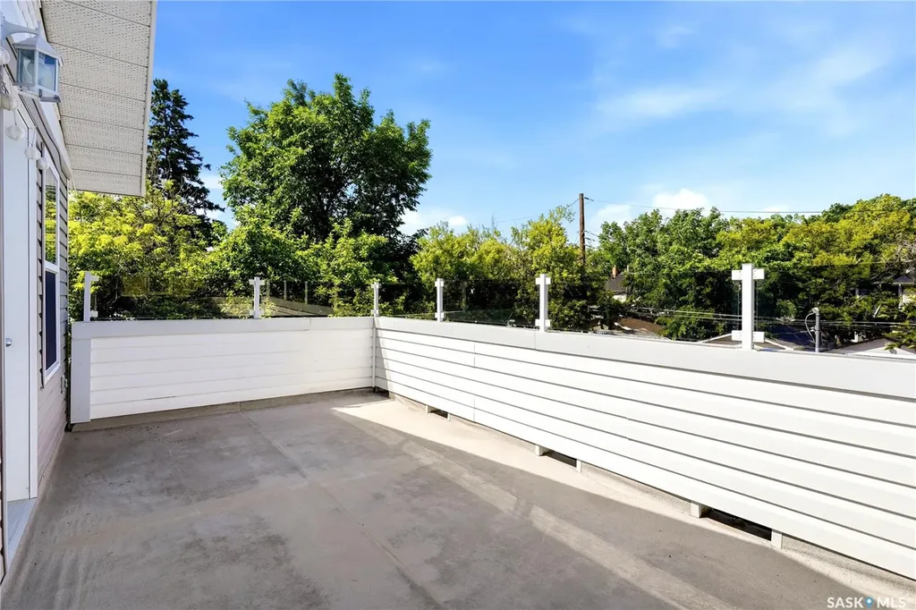 1950 Retallack Street Regina SK S4T 2J9