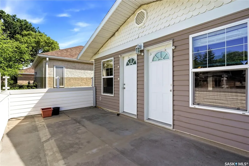 1950 Retallack Street Regina SK S4T 2J9