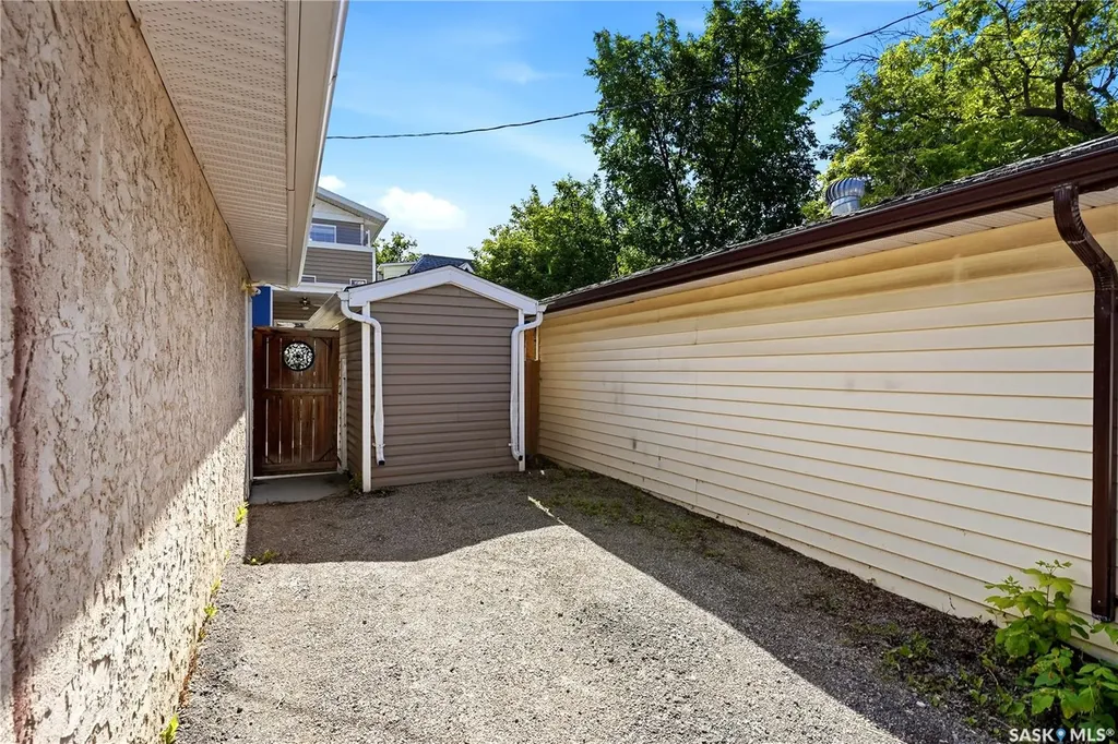 1950 Retallack Street Regina SK S4T 2J9