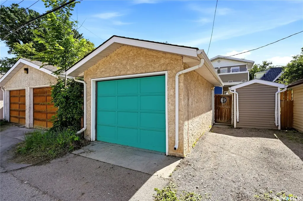 1950 Retallack Street Regina SK S4T 2J9