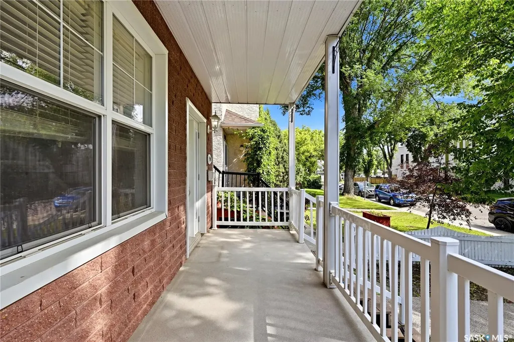 1950 Retallack Street Regina SK S4T 2J9