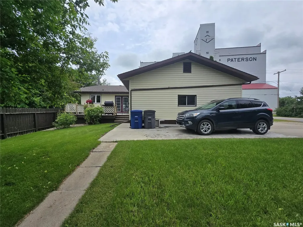 700 Saskatchewan Avenue Grenfell SK S0G 2B0