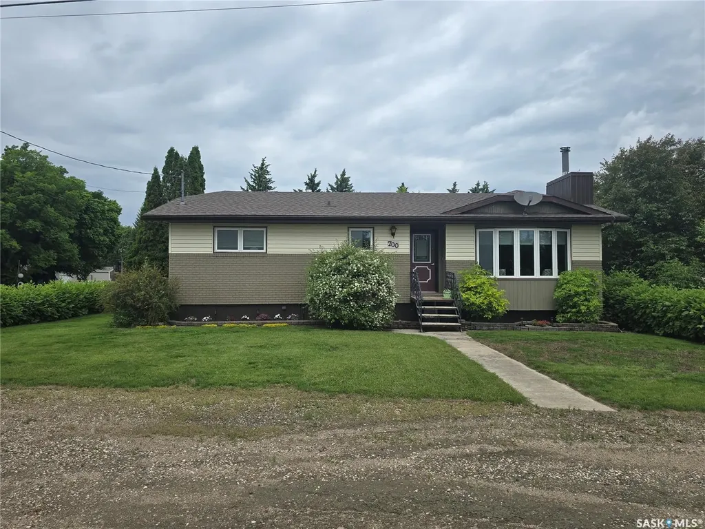 700 Saskatchewan Avenue Grenfell SK S0G 2B0