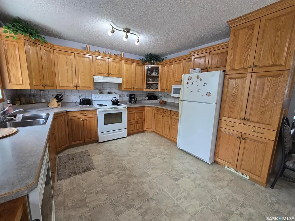 700 Saskatchewan Avenue Grenfell SK S0G 2B0