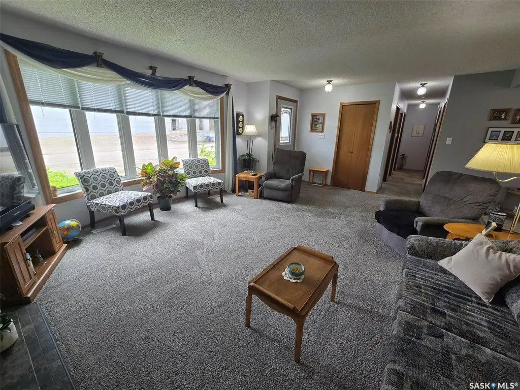 700 Saskatchewan Avenue Grenfell SK S0G 2B0