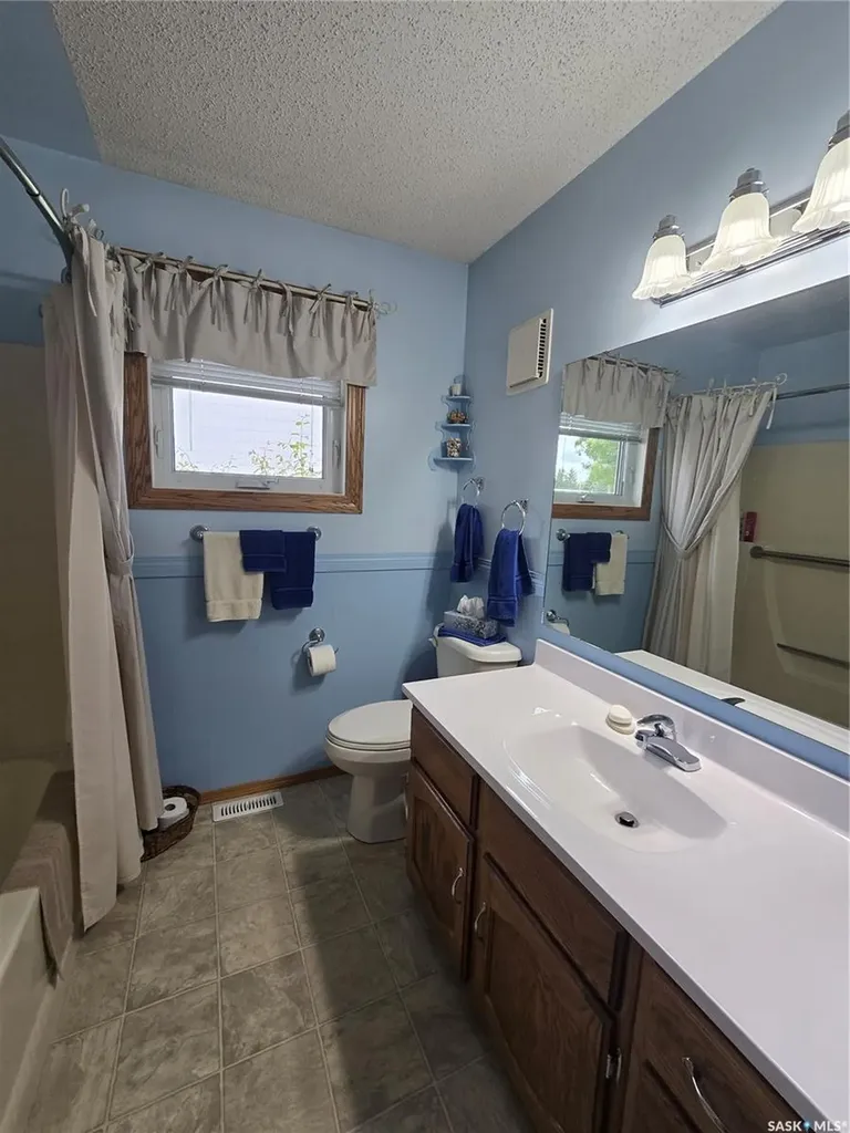 700 Saskatchewan Avenue Grenfell SK S0G 2B0