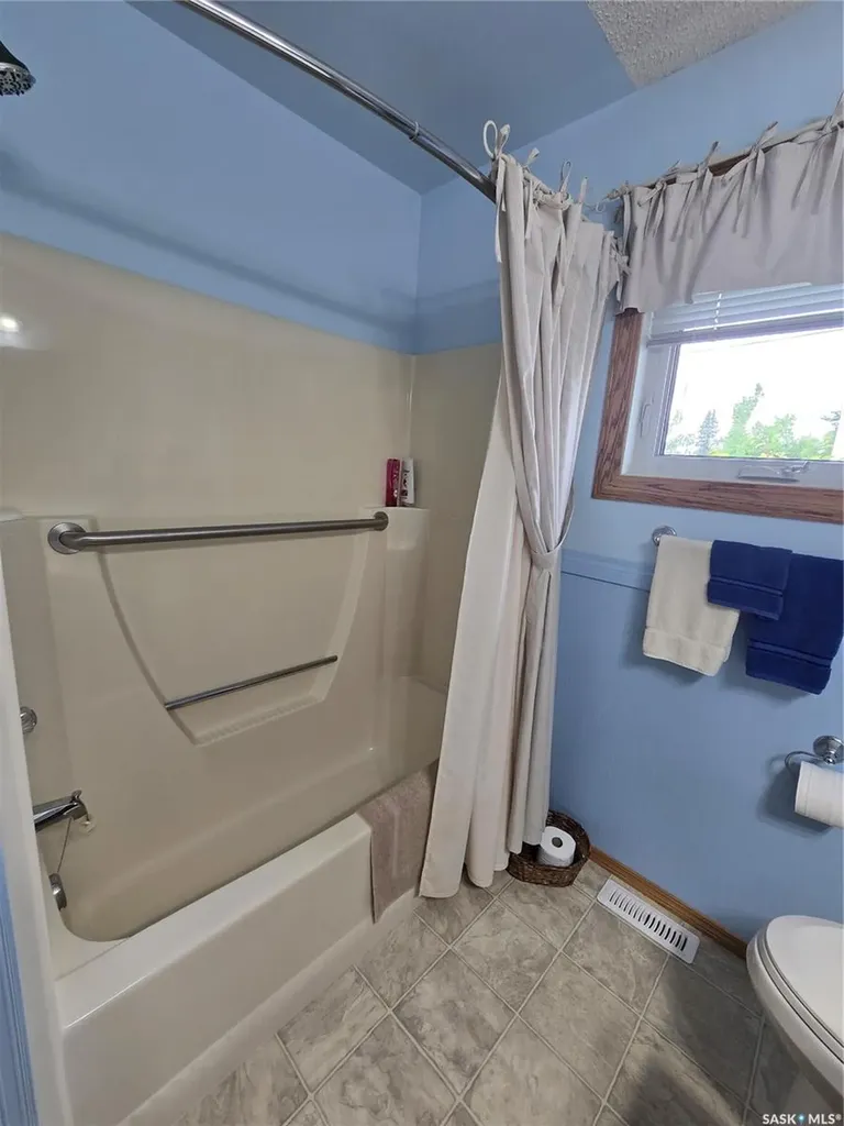 700 Saskatchewan Avenue Grenfell SK S0G 2B0