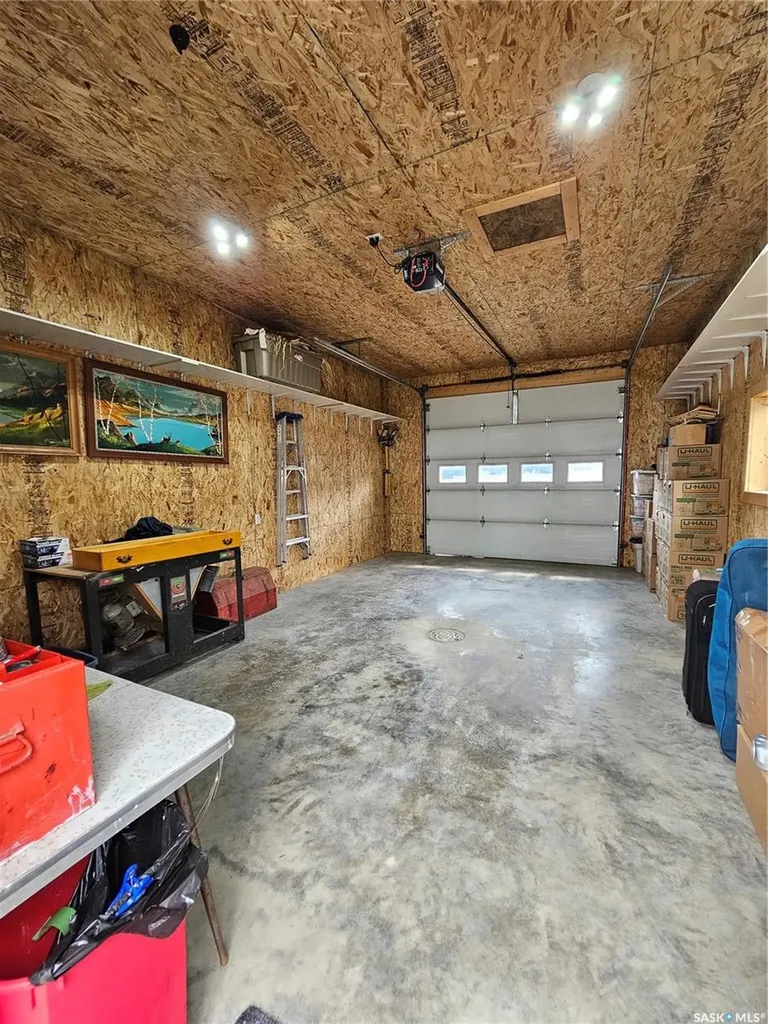 132 10th Avenue E Unity SK S0K 4L0