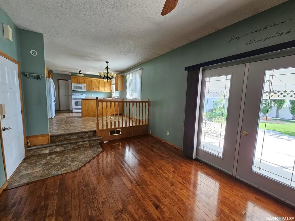 132 10th Avenue E Unity SK S0K 4L0