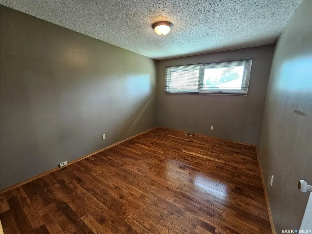 132 10th Avenue E Unity SK S0K 4L0