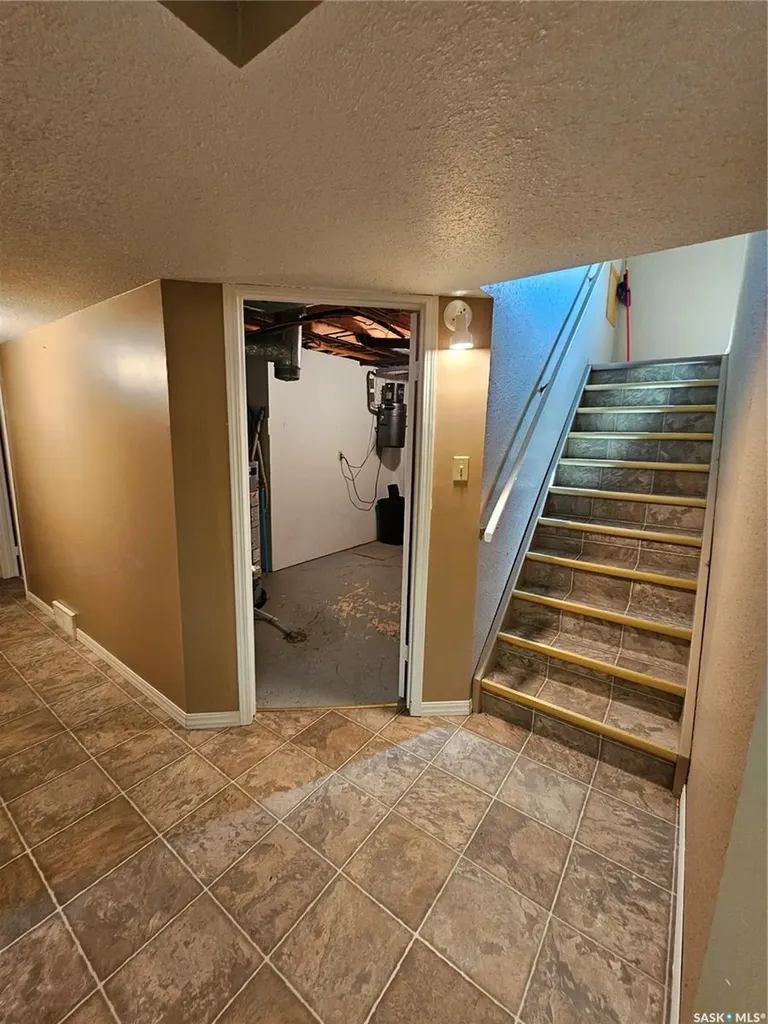 132 10th Avenue E Unity SK S0K 4L0