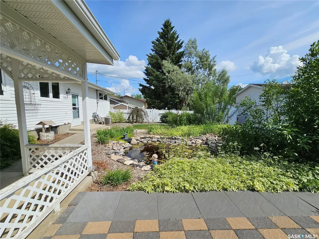 132 10th Avenue E Unity SK S0K 4L0