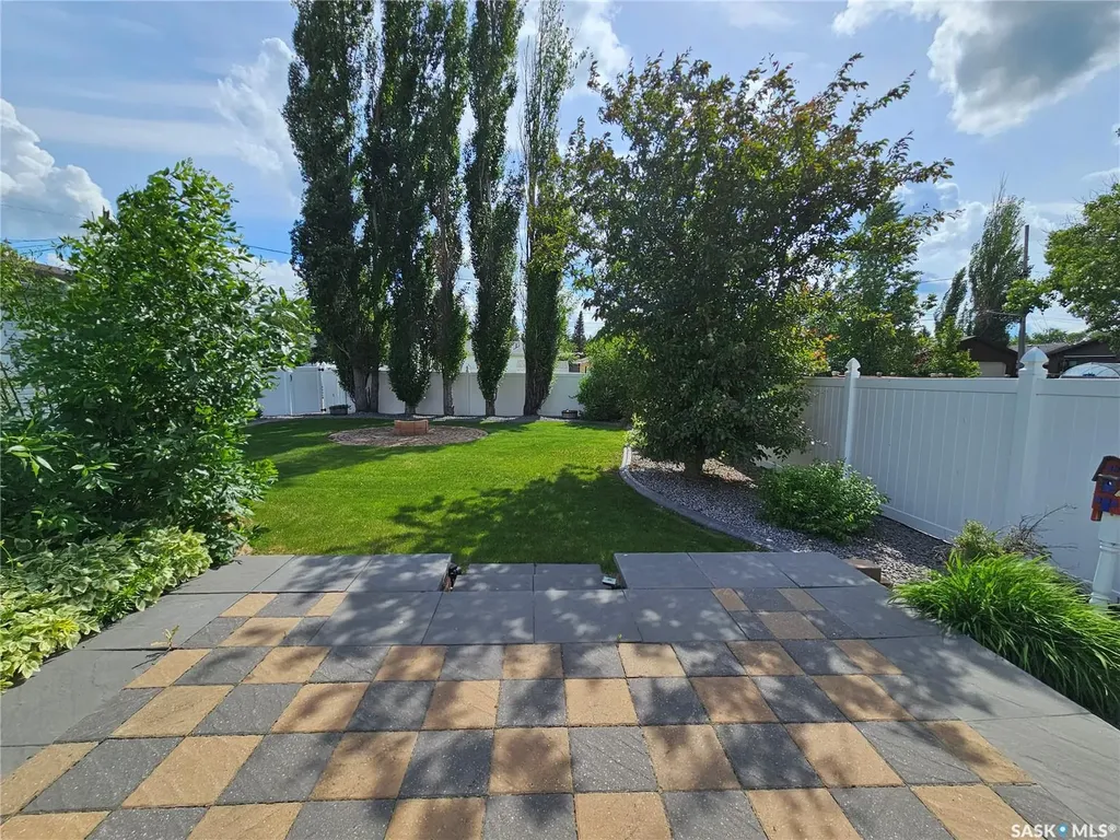 132 10th Avenue E Unity SK S0K 4L0