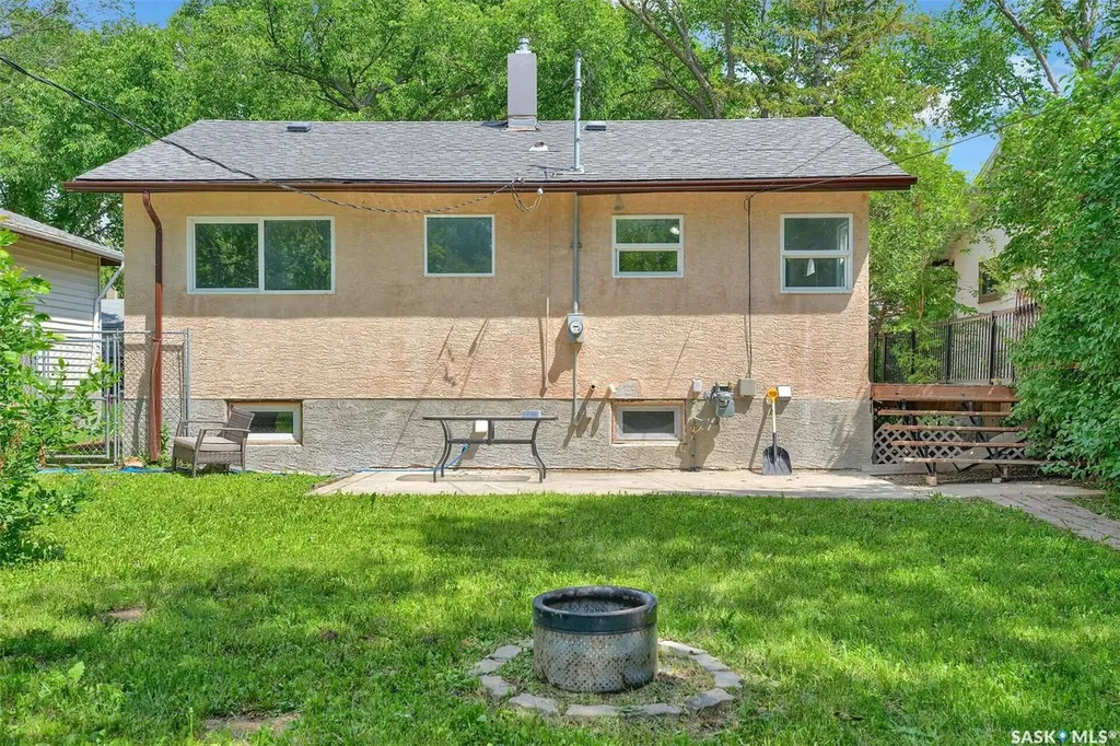 1356 Minto Street Regina SK S4T 5S2