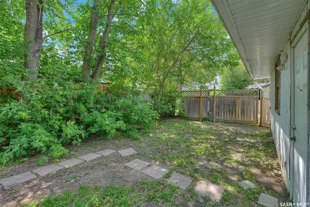 1356 Minto Street Regina SK S4T 5S2