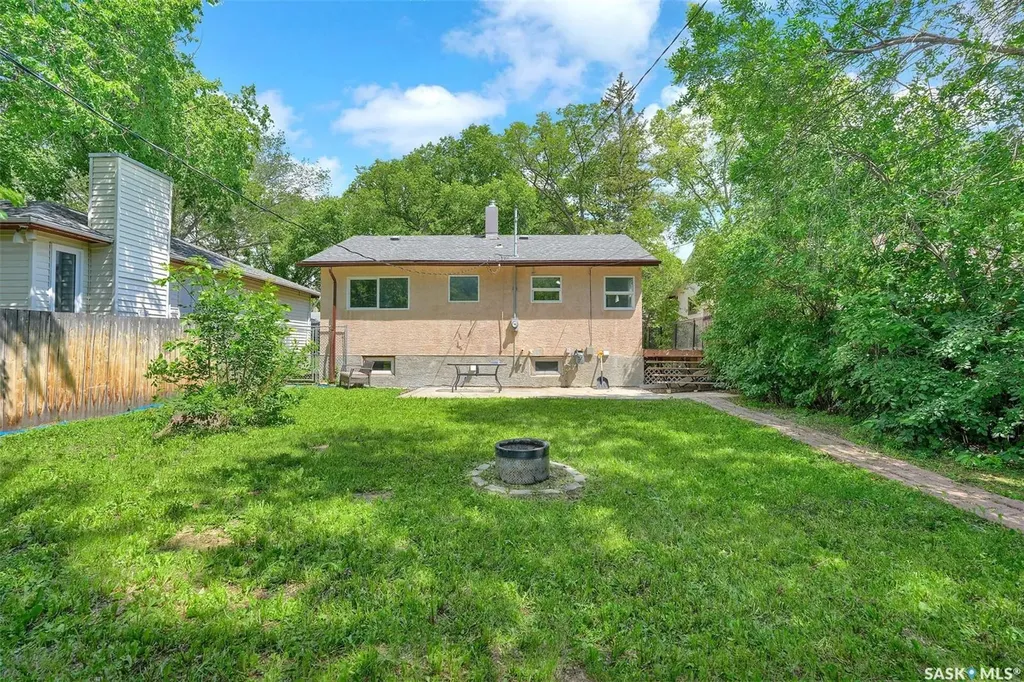 1356 Minto Street Regina SK S4T 5S2