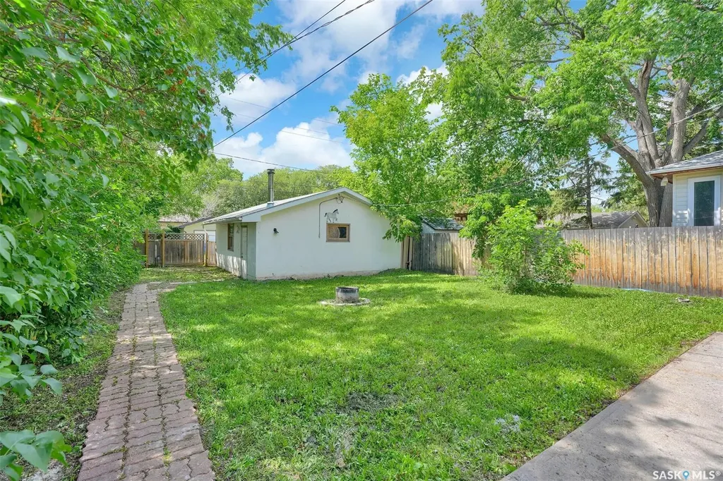 1356 Minto Street Regina SK S4T 5S2