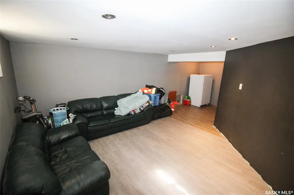 538 1st Street E Shaunavon SK S0N 2M0