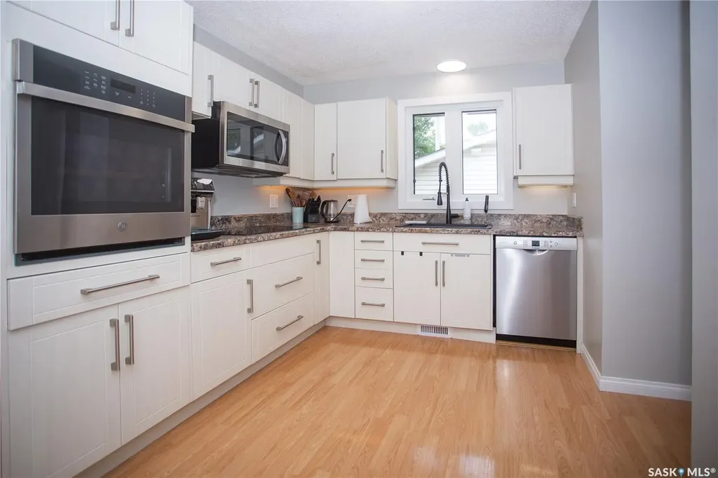 365 Waterloo Crescent Saskatoon SK S7H 4H7