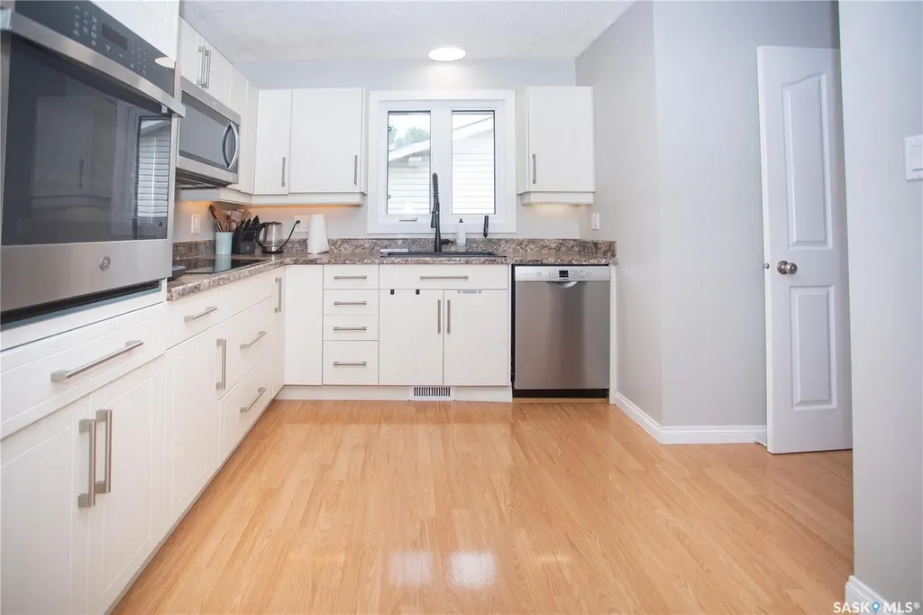 365 Waterloo Crescent Saskatoon SK S7H 4H7