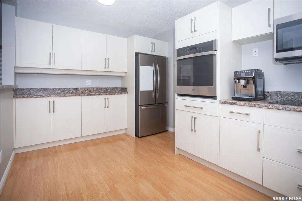 365 Waterloo Crescent Saskatoon SK S7H 4H7