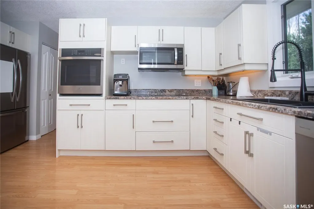 365 Waterloo Crescent Saskatoon SK S7H 4H7