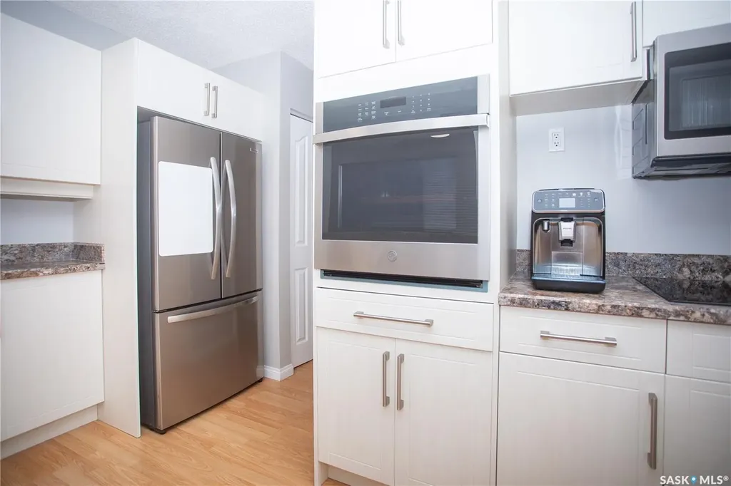 365 Waterloo Crescent Saskatoon SK S7H 4H7