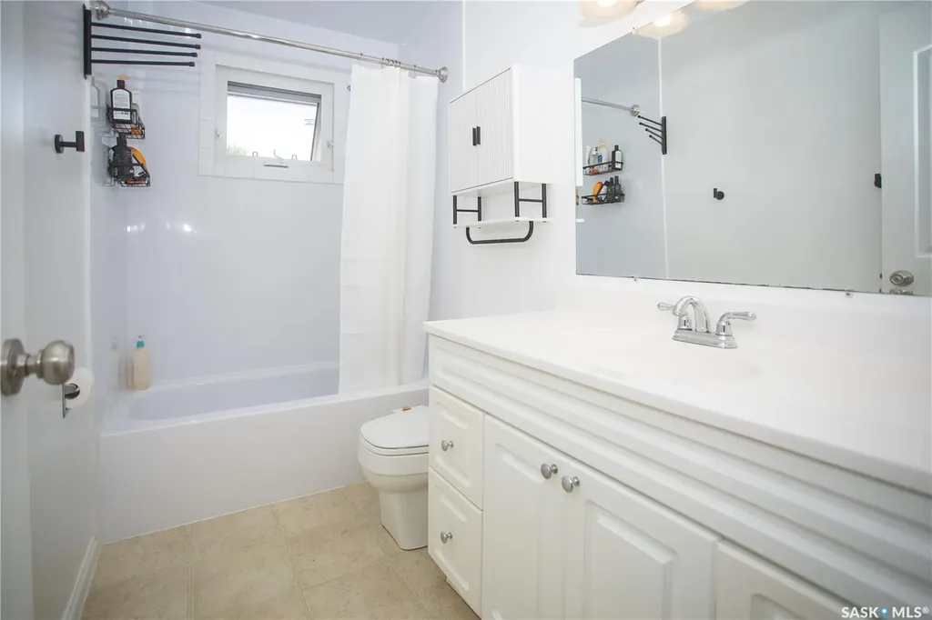 365 Waterloo Crescent Saskatoon SK S7H 4H7