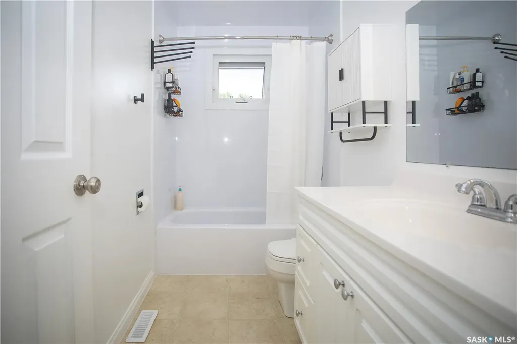 365 Waterloo Crescent Saskatoon SK S7H 4H7