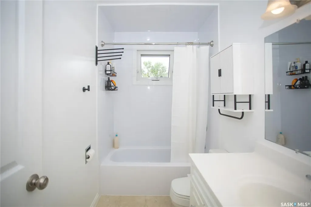 365 Waterloo Crescent Saskatoon SK S7H 4H7