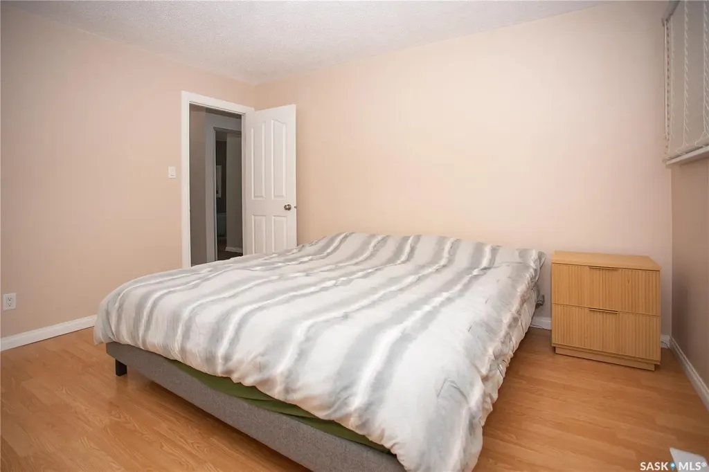 365 Waterloo Crescent Saskatoon SK S7H 4H7