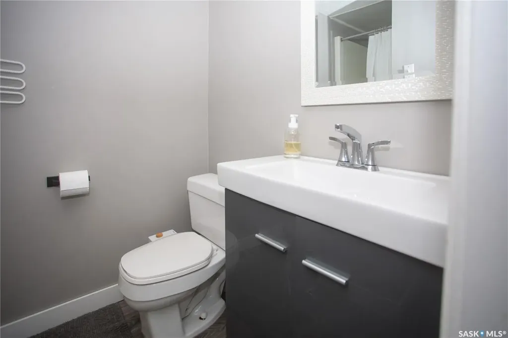 365 Waterloo Crescent Saskatoon SK S7H 4H7