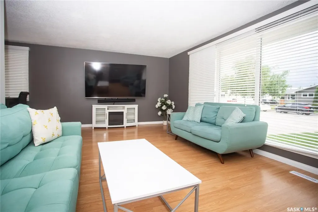 365 Waterloo Crescent Saskatoon SK S7H 4H7