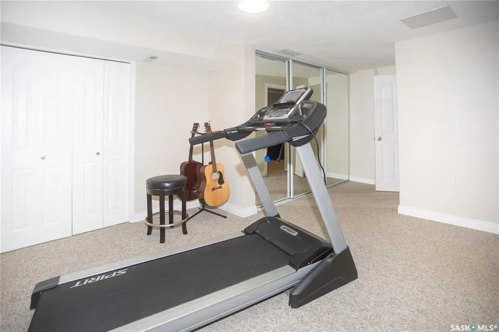 365 Waterloo Crescent Saskatoon SK S7H 4H7