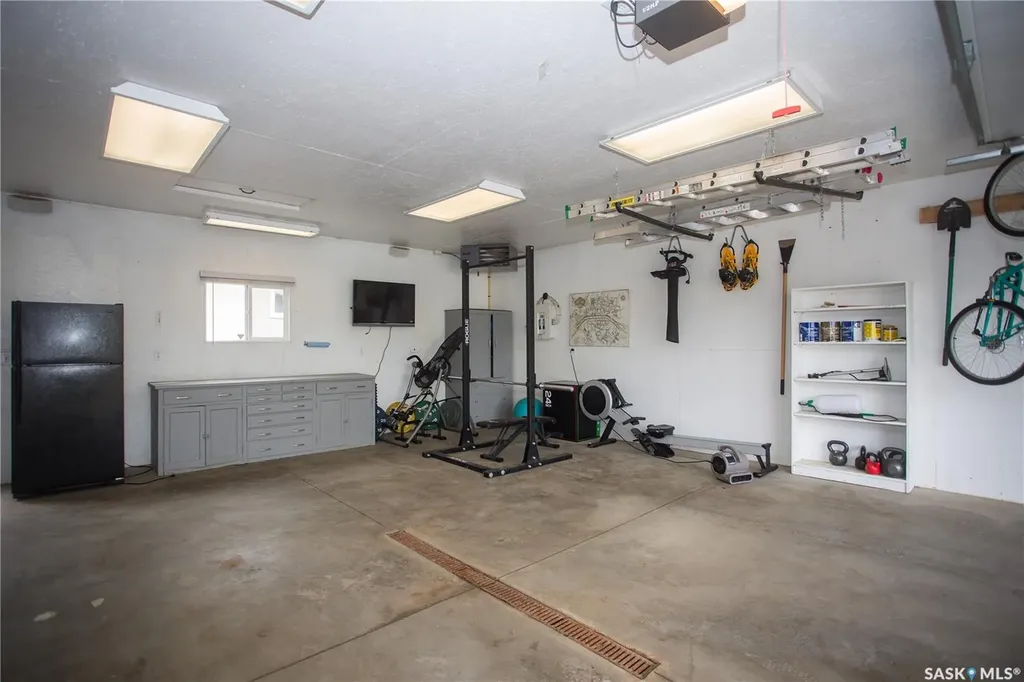 365 Waterloo Crescent Saskatoon SK S7H 4H7