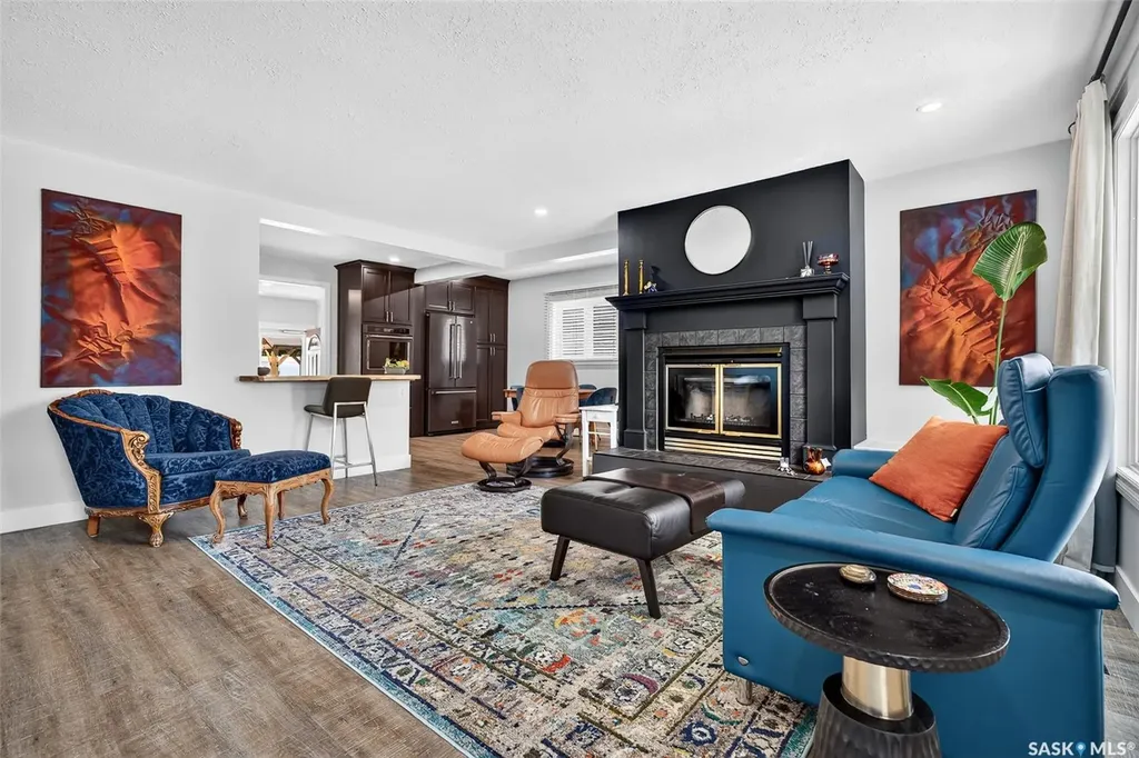 892 7th Avenue NW Moose Jaw SK S6H 4C2