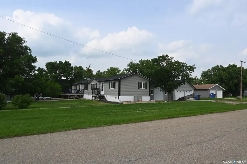 400 Main Street Lang SK S0G 2W0