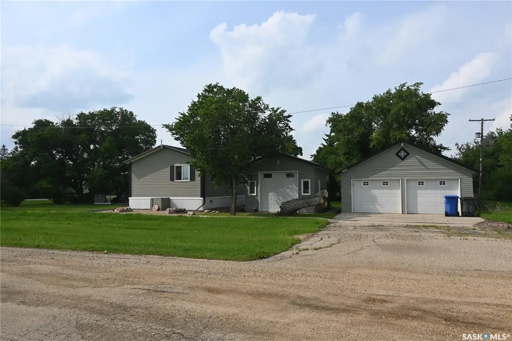 400 Main Street Lang SK S0G 2W0