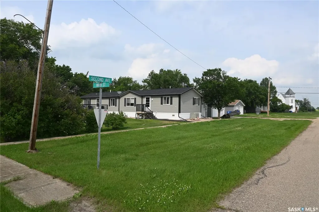 400 Main Street Lang SK S0G 2W0