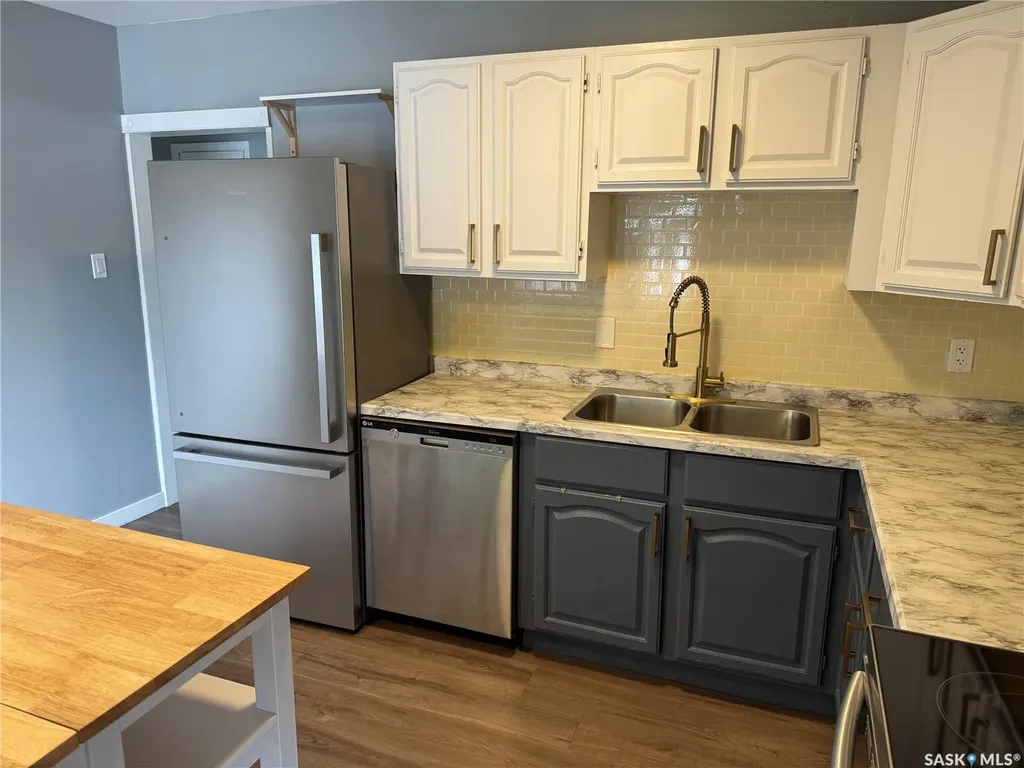 23 Dunning Crescent Saskatoon SK S7J 2S6