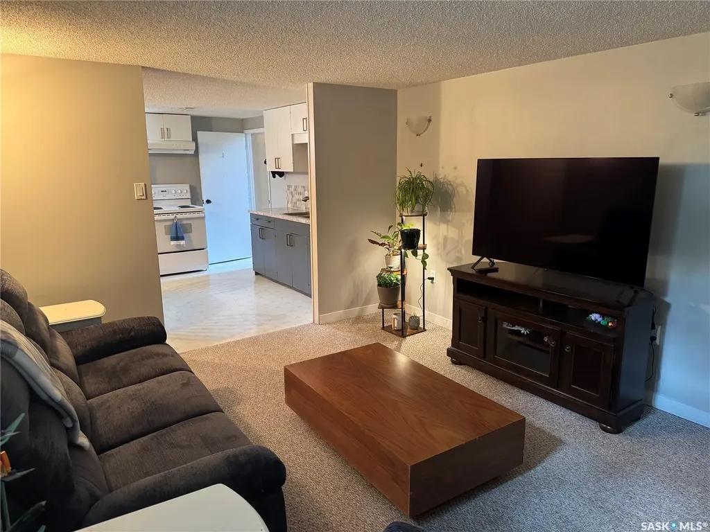 23 Dunning Crescent Saskatoon SK S7J 2S6