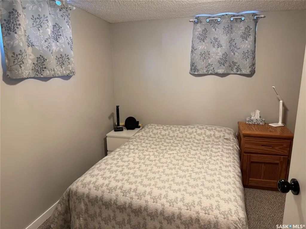 23 Dunning Crescent Saskatoon SK S7J 2S6