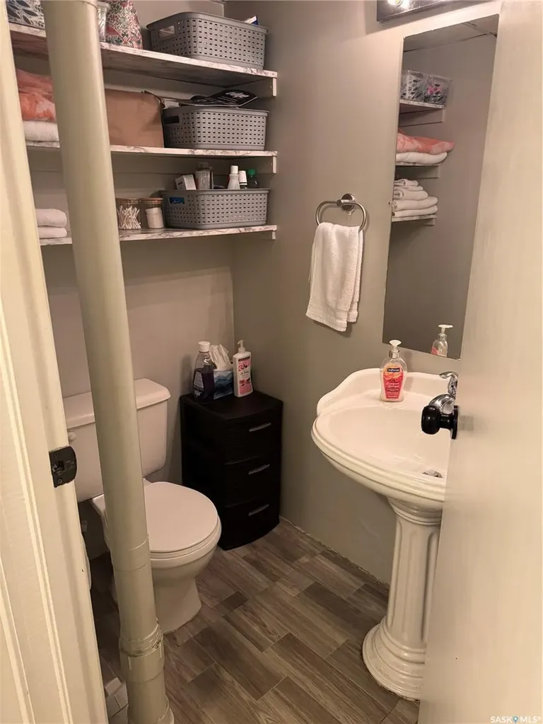 23 Dunning Crescent Saskatoon SK S7J 2S6