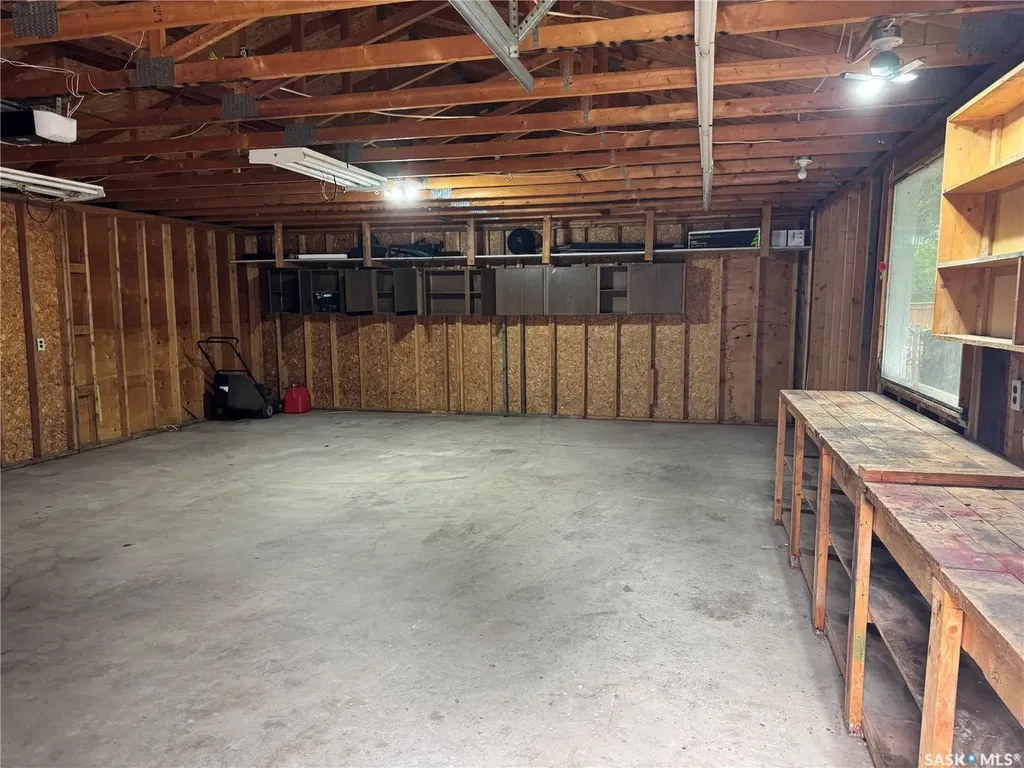 23 Dunning Crescent Saskatoon SK S7J 2S6