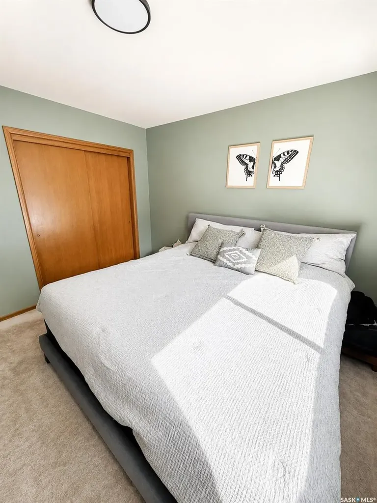 4266 Price Avenue Gull Lake SK S0N 1A0
