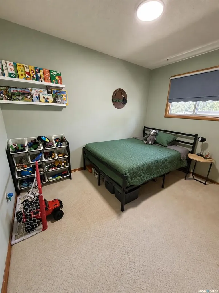 4266 Price Avenue Gull Lake SK S0N 1A0