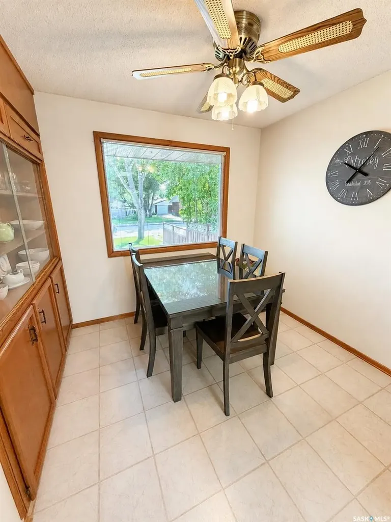 4266 Price Avenue Gull Lake SK S0N 1A0