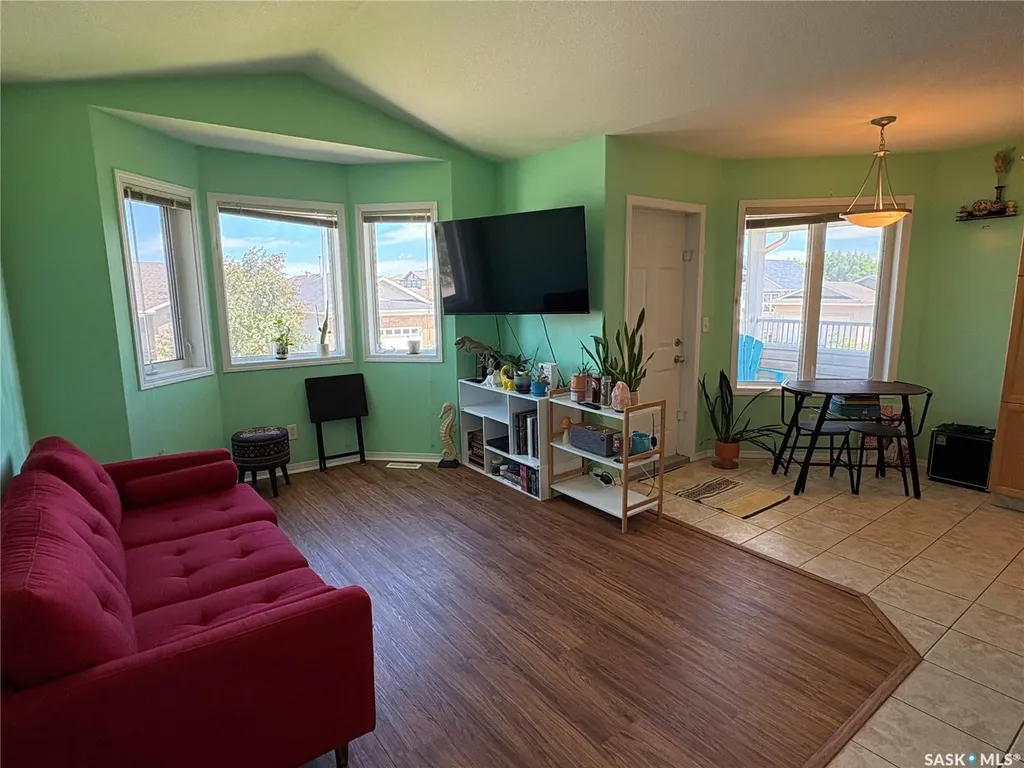 4080 Buckingham Drive E Regina SK S4V 3E9