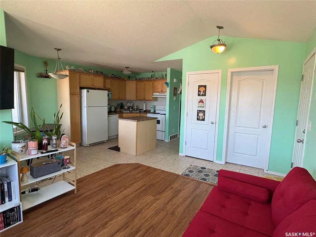 4080 Buckingham Drive E Regina SK S4V 3E9