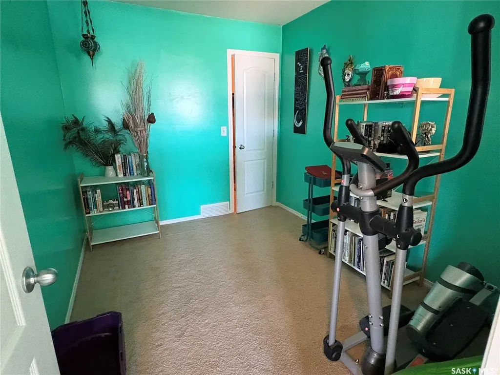 4080 Buckingham Drive E Regina SK S4V 3E9